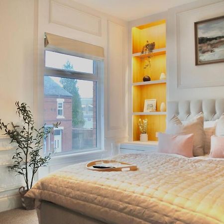Vila Cosy Renovated House In Warrington Exteriér fotografie