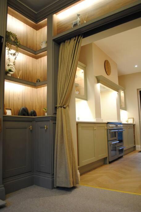 Vila Cosy Renovated House In Warrington Exteriér fotografie