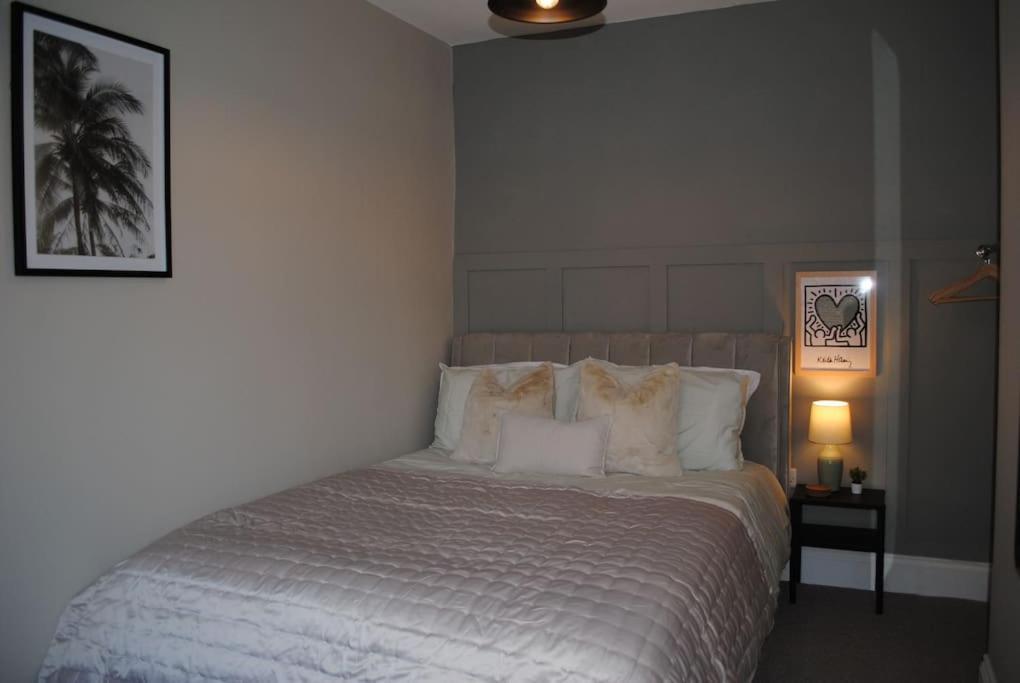 Vila Cosy Renovated House In Warrington Exteriér fotografie
